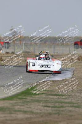 media/Oct-25-2025-CalClub SCCA (Sat) [[34c778dfbe]]/Group 5/Qualifying/